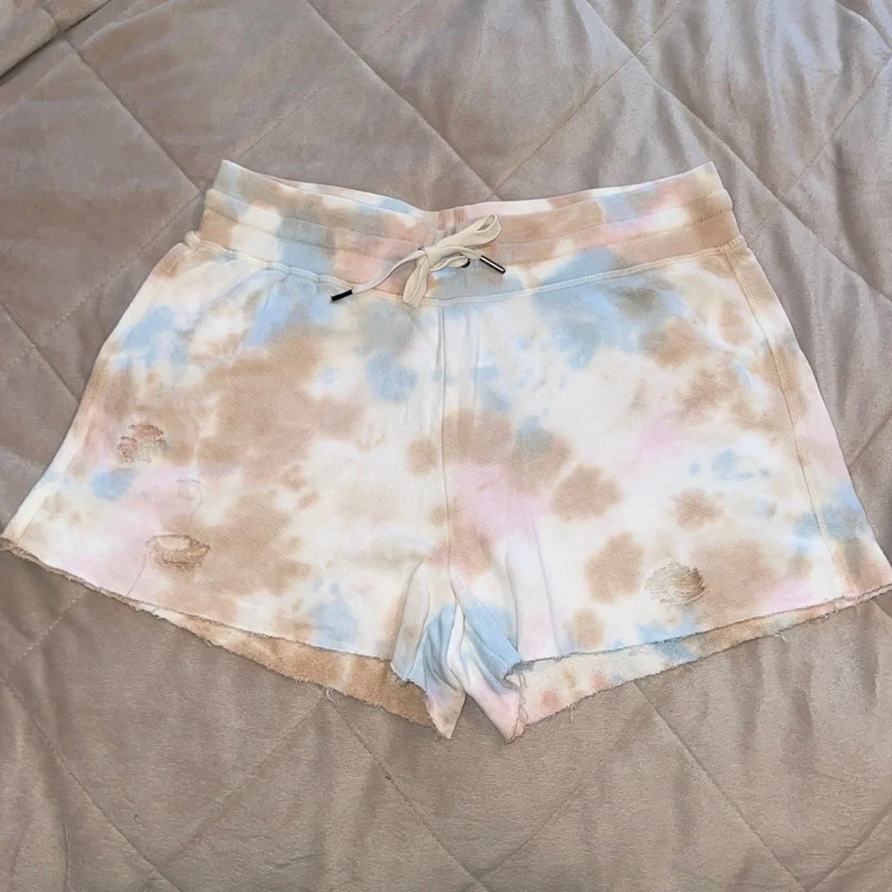 n:philanthropy Tie Dye Distressed Lounge Shorts - Picture 1 of 8